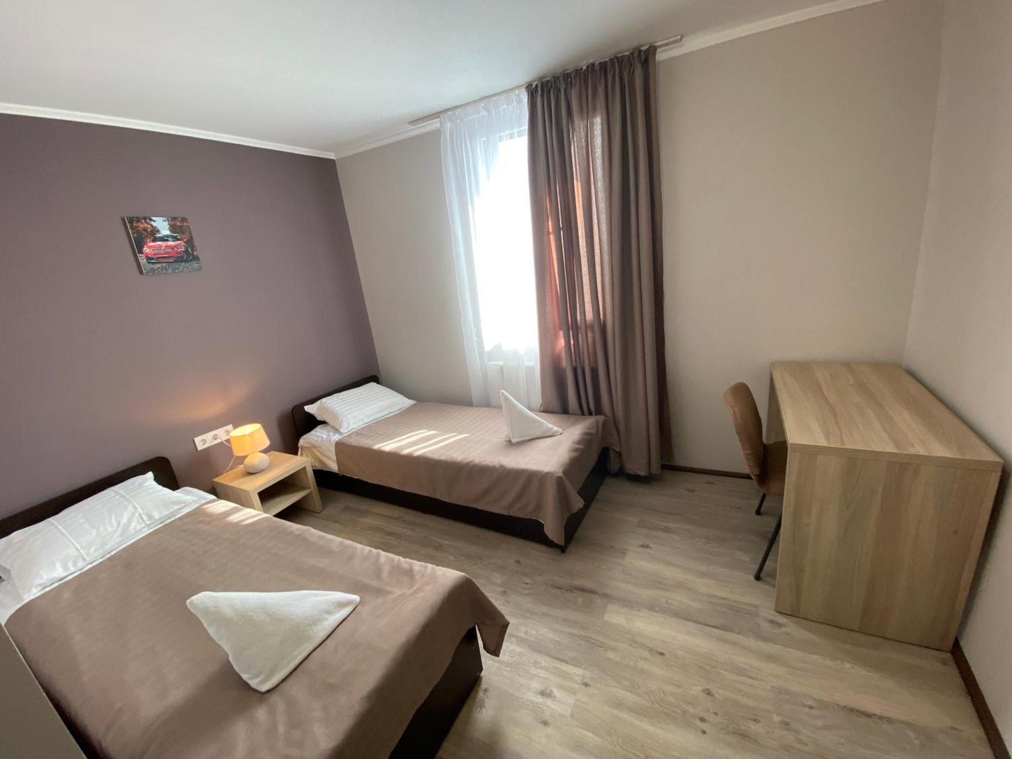 Autopark Hotel Lviv Dış mekan fotoğraf