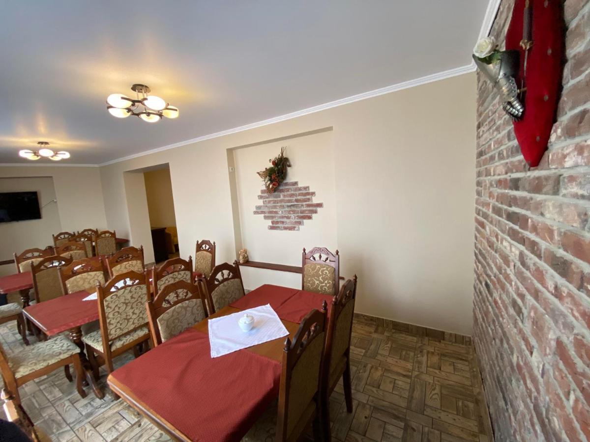 Autopark Hotel Lviv Dış mekan fotoğraf
