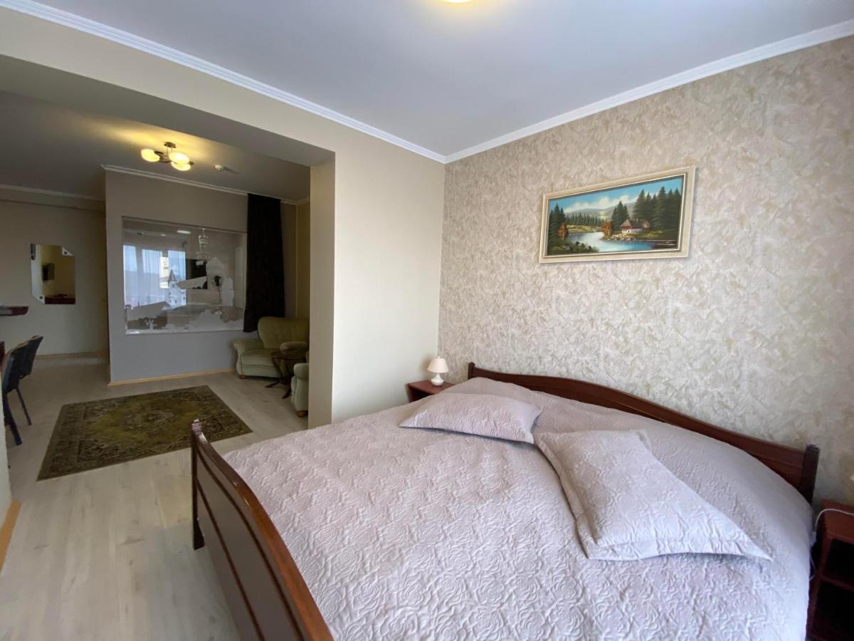 Autopark Hotel Lviv Dış mekan fotoğraf