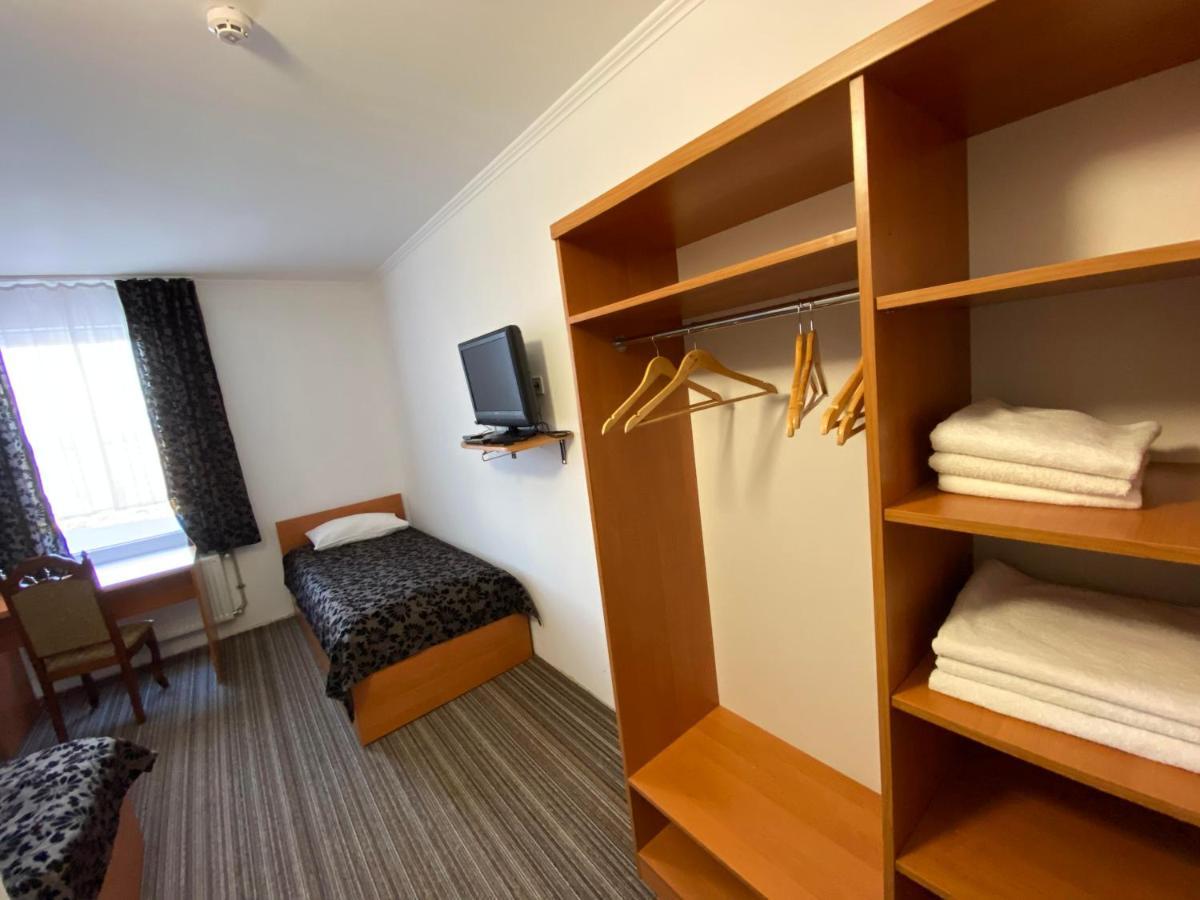 Autopark Hotel Lviv Dış mekan fotoğraf